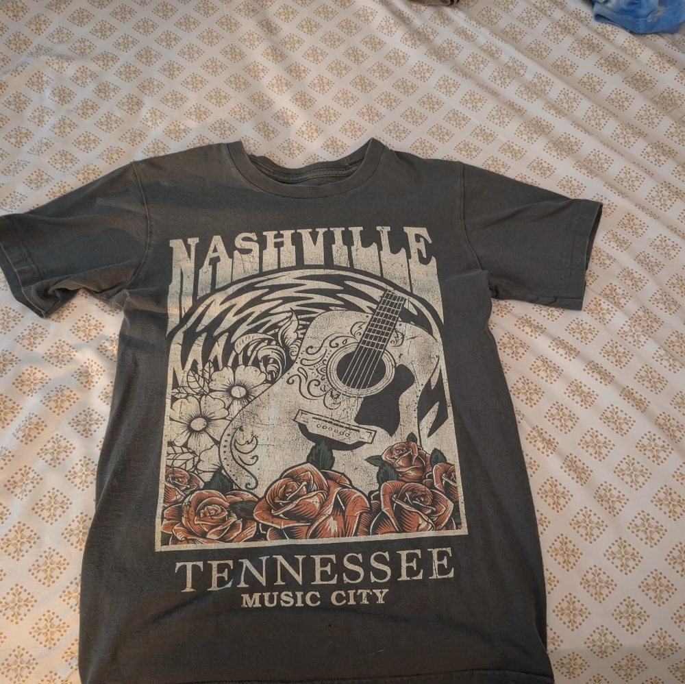 Nashville Tennessee Music City Graphic Women's s Tee - Charcoal